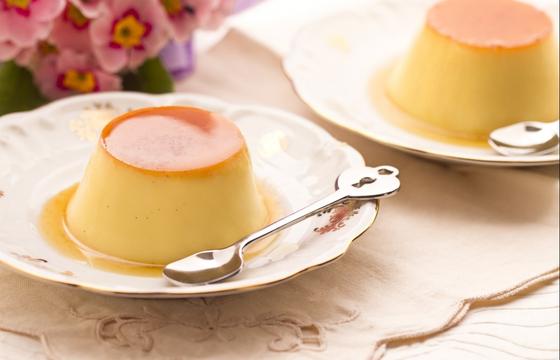 Cách làm bánh flan caramen mềm mịn không rỗ không tanh dễ dàng