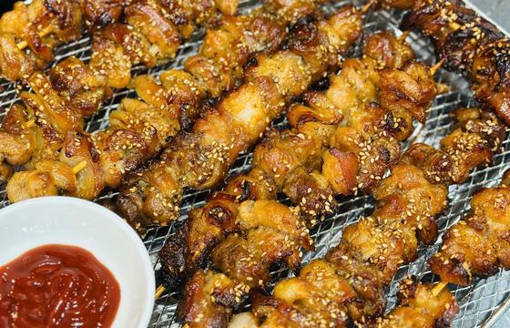Cách làm thịt xiên nướng mềm mọng, đậm đà không bị khô tại nhà